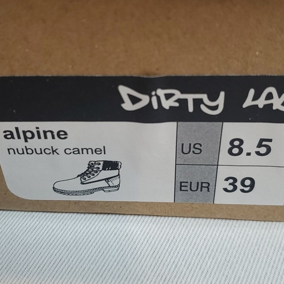 NWT Dirty Laundry Alpine Nubuck Camel Booties 8.5 - Picture 3 of 8